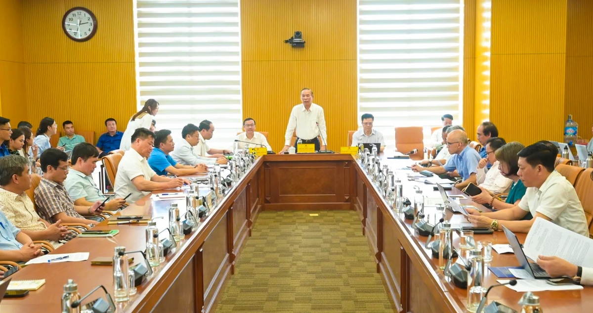 Buổi họp báo diễn ra theo hình thức trực tiếp kết hợp trực tuyến.