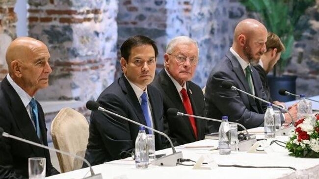 Đại sứ Hoa Kỳ tại Thổ Nhĩ Kỹ Thomas Barrack, Ngoại trưởng Marco Rubio và Đặc phái viên Hoa Kỳ tại Ukraine và Nga Keith Kellogg trong cuộc gặp 3 bên (Ảnh: Ria Novosti)