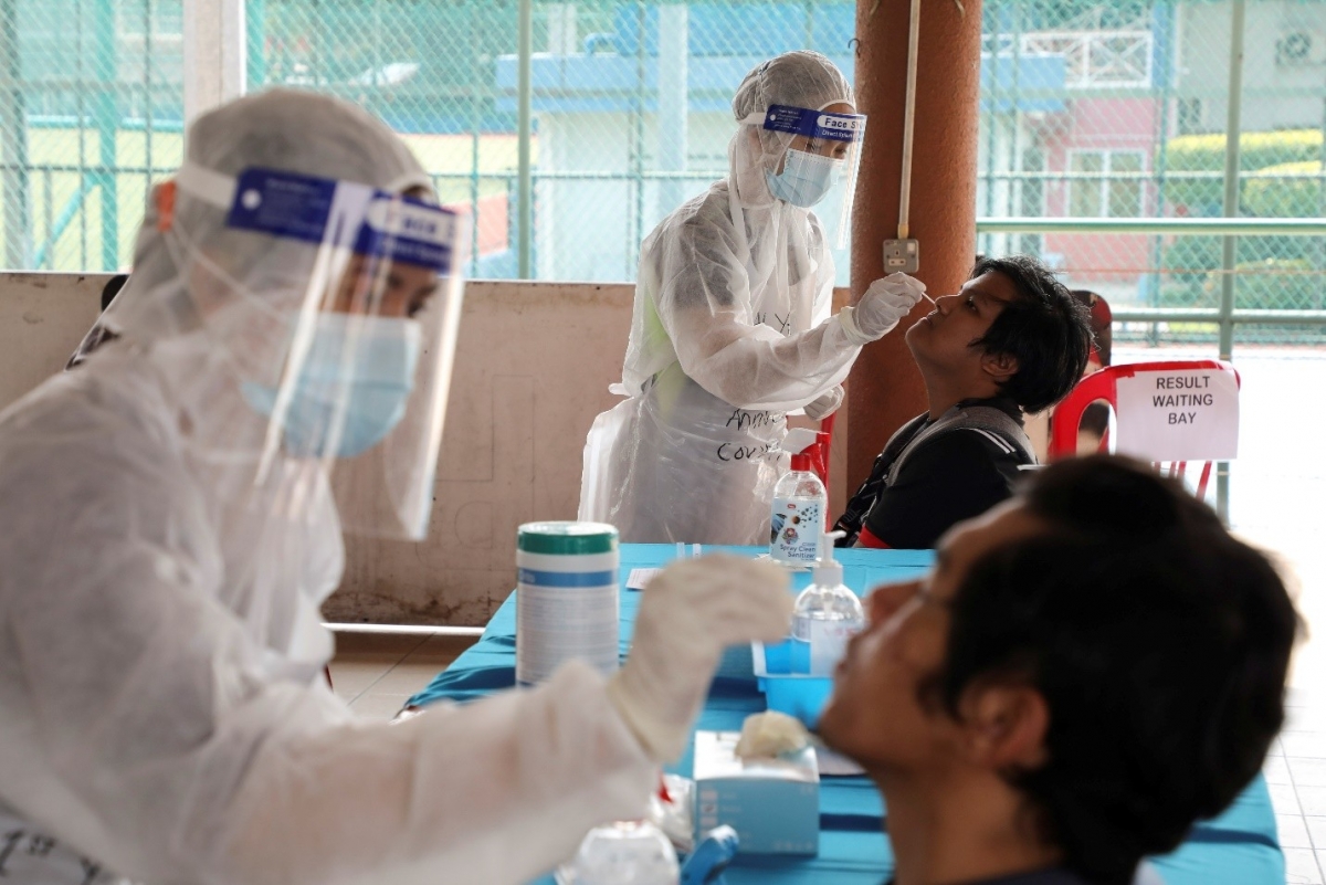 COVID-19 trở lại ở nhiều quốc gia châu Á. Ảnh: Reuters