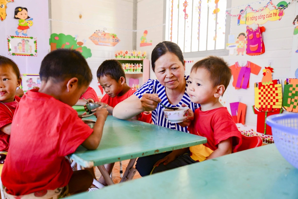 Các loại phụ cấp, trợ cấp này tạo động lực để nhà giáo yên tâm công tác, nhất là tại vùng dân tộc thiểu số, vùng có điều kiện kinh tế - xã hội đặc biệt khó khăn