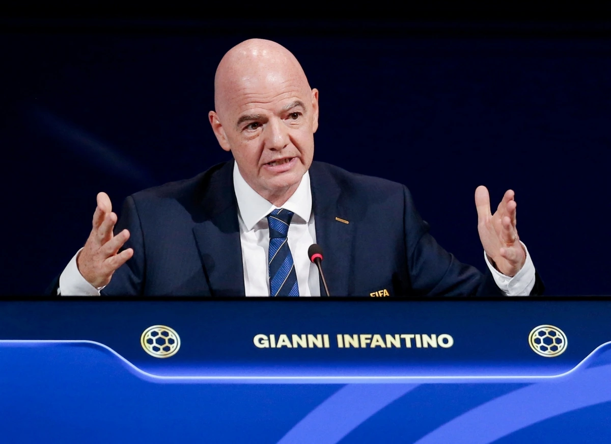 Chủ tịch FIFA Gianni Infantino gửi lời chúc mừng tới CLB CAHN và Buriram United. (Ảnh: Reuters)