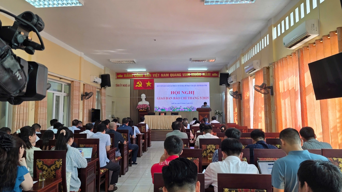 Toàn cảnh Hội nghị giao ban báo chí tháng 5 tỉnh Nghệ An
