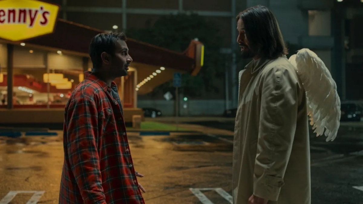 Aziz Ansari và Keanu Reeves trong phim "Good Fortune" (Ảnh: Lionsgate)