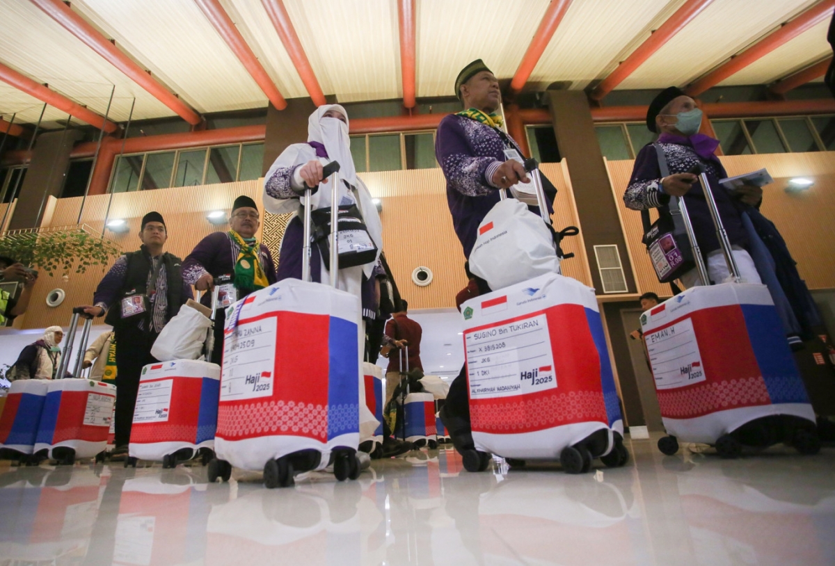 Hơn 7.000 người Hồi giáo Indonesia khởi hành chuyến hành hương Hajj đầu tiên tới Saudi Arabia trong năm nay. Ảnh: Antara