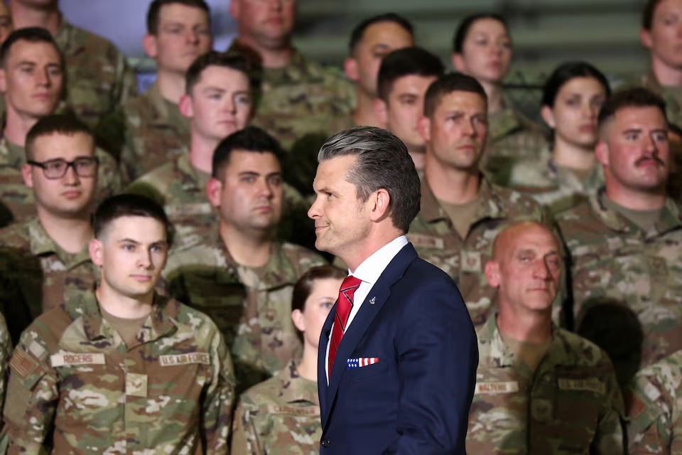 Bộ trưởng Quốc phòng Mỹ Pete Hegseth tại căn cứ Không quân Vệ binh Quốc gia Selfridge ở Michigan, ngày 29/4/2025. Ảnh: Reuters