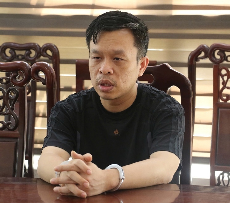 Đối tượng Hoàng Tứ Trạch