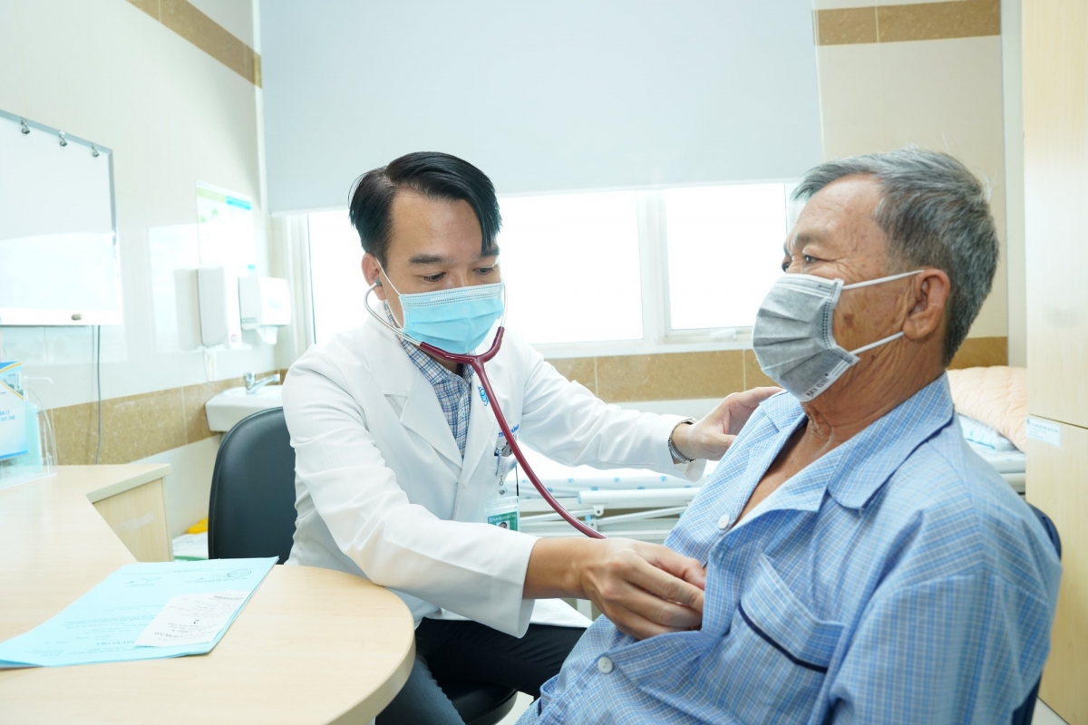 Hơn 73.000 lượt người khám bệnh, cấp cứu trong 2 ngày nghỉ lễ 30/4 và 1/5 (ảnh minh hoạ)