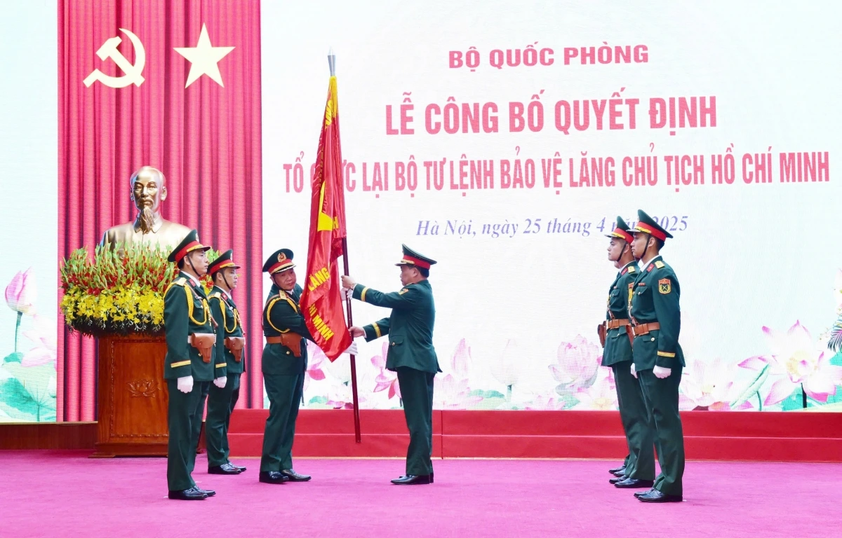Bộ Tư lệnh Bảo vệ Lăng Chủ tịch Hồ Chí Minh giờ có tên là Bộ Tư lệnh Lăng Chủ tịch Hồ Chí Minh.