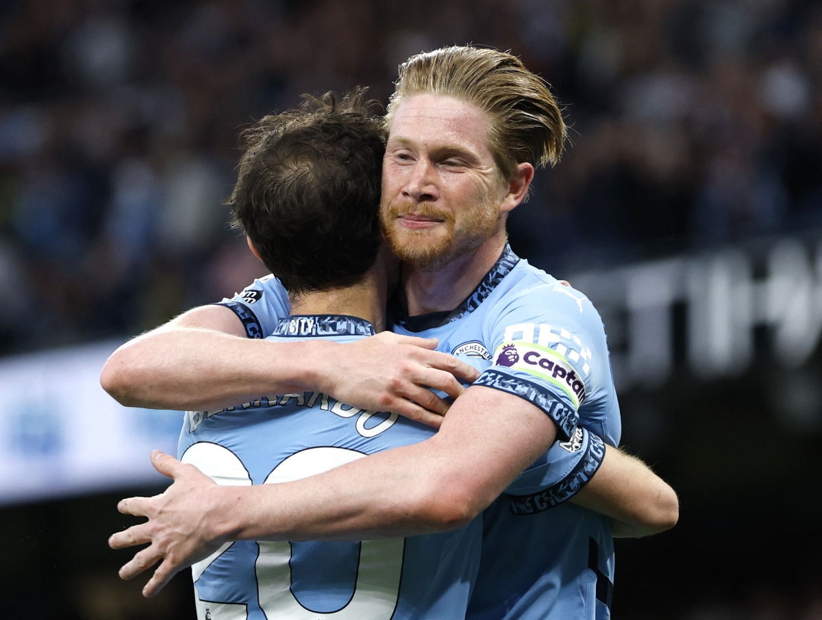 Man City buộc phải thắng ở trận đấu bù để lấy lại vị trí thứ 3 (Ảnh: Reuters).