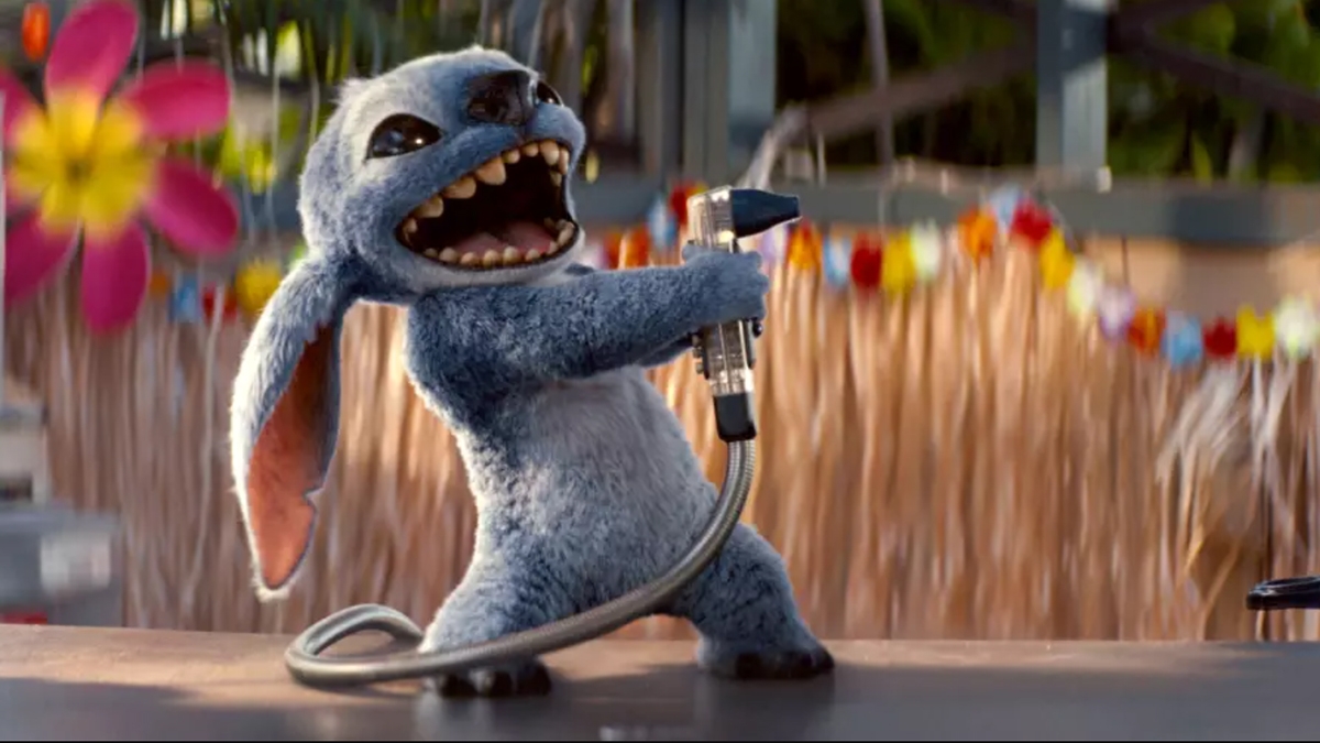 Lilo &amp; Stitch đã thay thế “Top Gun: Maverick” để trở thành phim có doanh thu mở màn cao nhất mọi thời đại.
