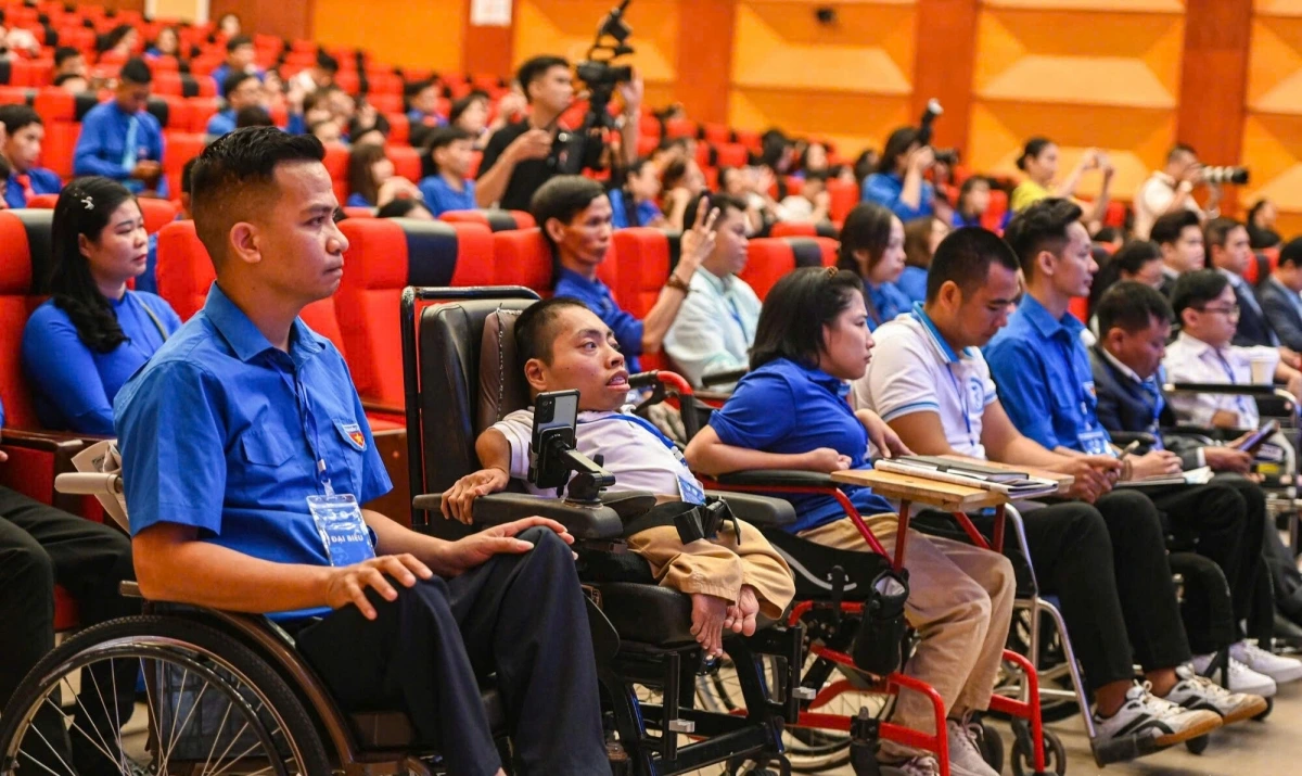 Anh Thân Ngọc Mạnh đại diện cho 173 đại biểu khuyết tật tham dự Đại hội hội thanh niên khuyết tật Việt Nam năm 2024 (Ảnh: NVCC)