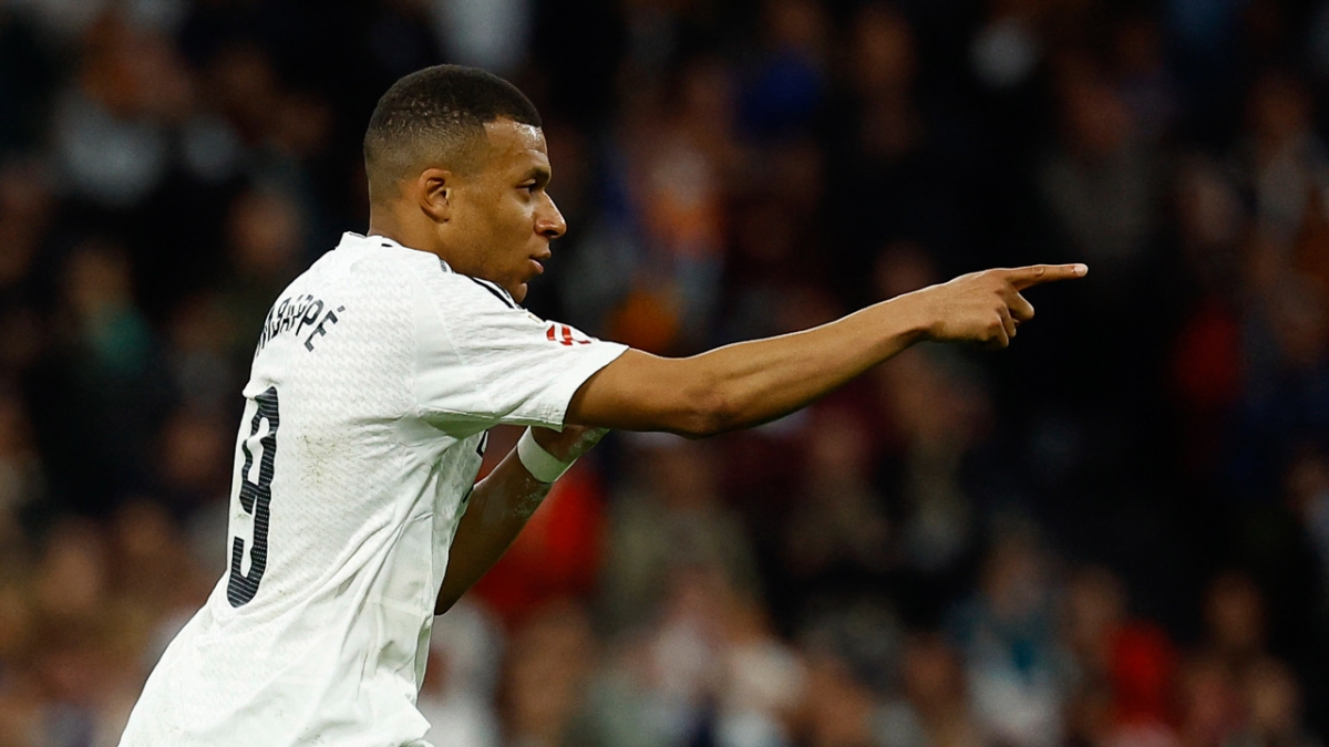 Kylian Mbappe lập kỷ lục trong mùa đầu tiên khoác áo Real Madrid (Ảnh: Reuters)