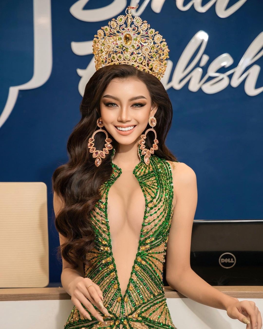 Á hậu 2 Thae Su Nyein, đại diện Myanmar tại mùa giải 2024, bị hủy danh hiệu.