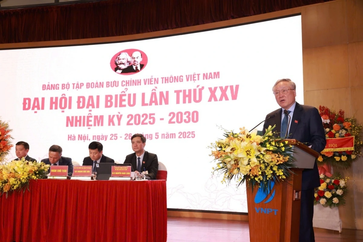 Phó Thủ tướng Thường trực Nguyễn Hòa Bình phát biểu chỉ đạo Đại hội