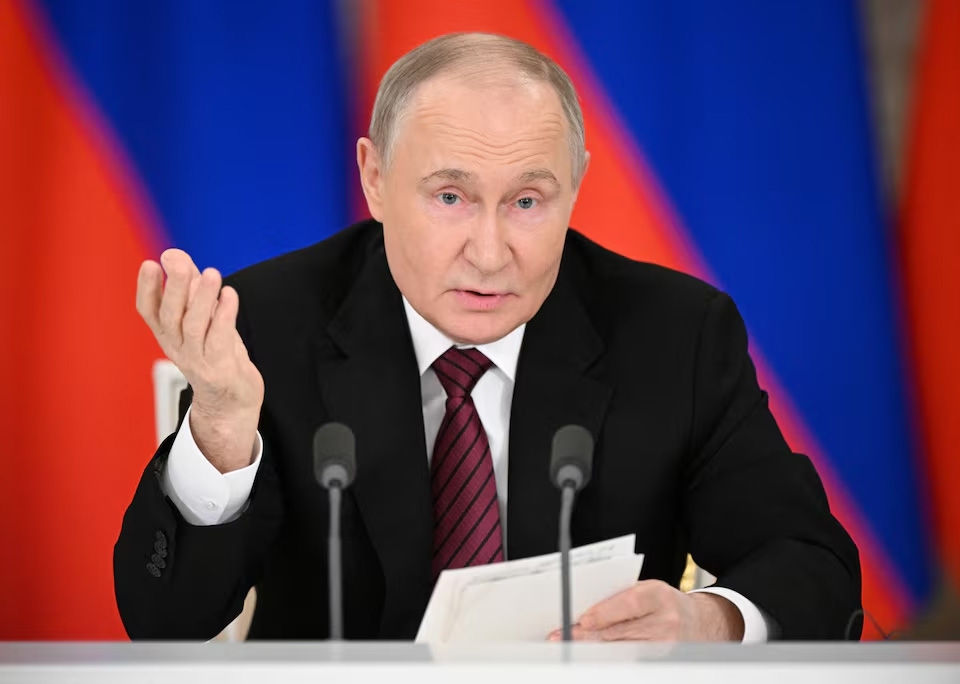 Tổng thống Nga Vladimir Putin phát biểu trước truyền thông tại Điện Kremlin, ngày 11/5/2025. Ảnh: RIA Novosti