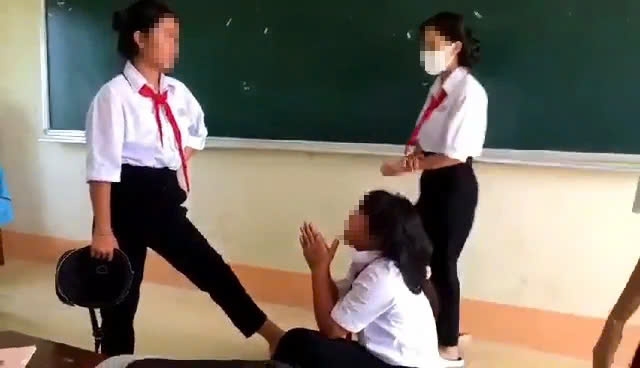 Kỷ luật là một biện pháp giáo dục để giúp học sinh hình thành nhân cách và tự chịu trách nhiệm với hành vi của mình.