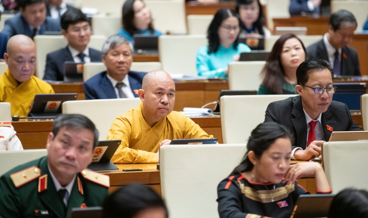 Các đại biểu tham dự phiên họp