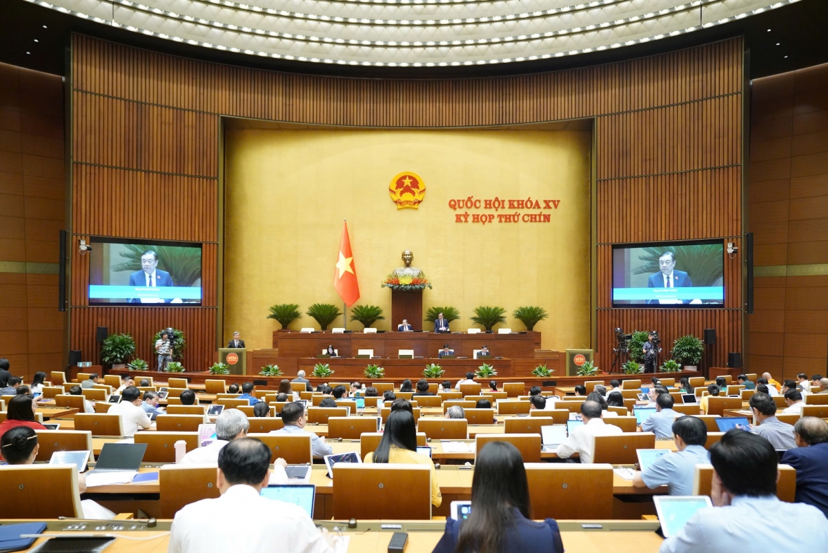 Toàn cảnh phiên họp.