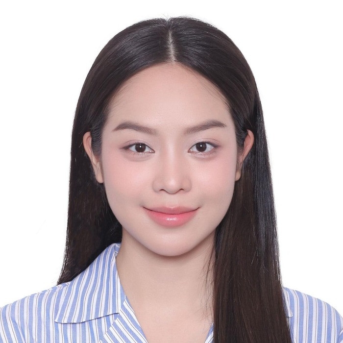 Hoa hậu Thanh Thuỷ khoe ảnh thẻ đẹp không tì vết.