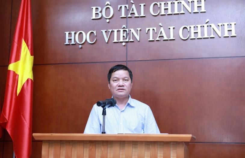 PGS.TS Nguyễn Mạnh Thiều - Phó Giám đốc Học viện Tài chính phát biểu tại hội thảo