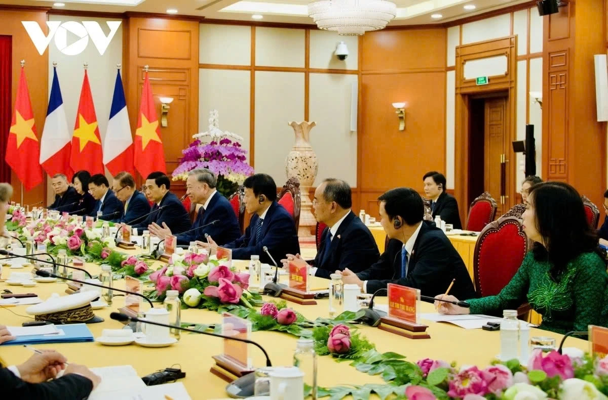 Tổng Bí thư Tô Lâm nhấn mạnh, chuyến thăm cấp Nhà nước tới Việt Nam của Tổng thống Pháp Emmanuel Macron làm sâu sắc thêm mối quan hệ giữa hai nước