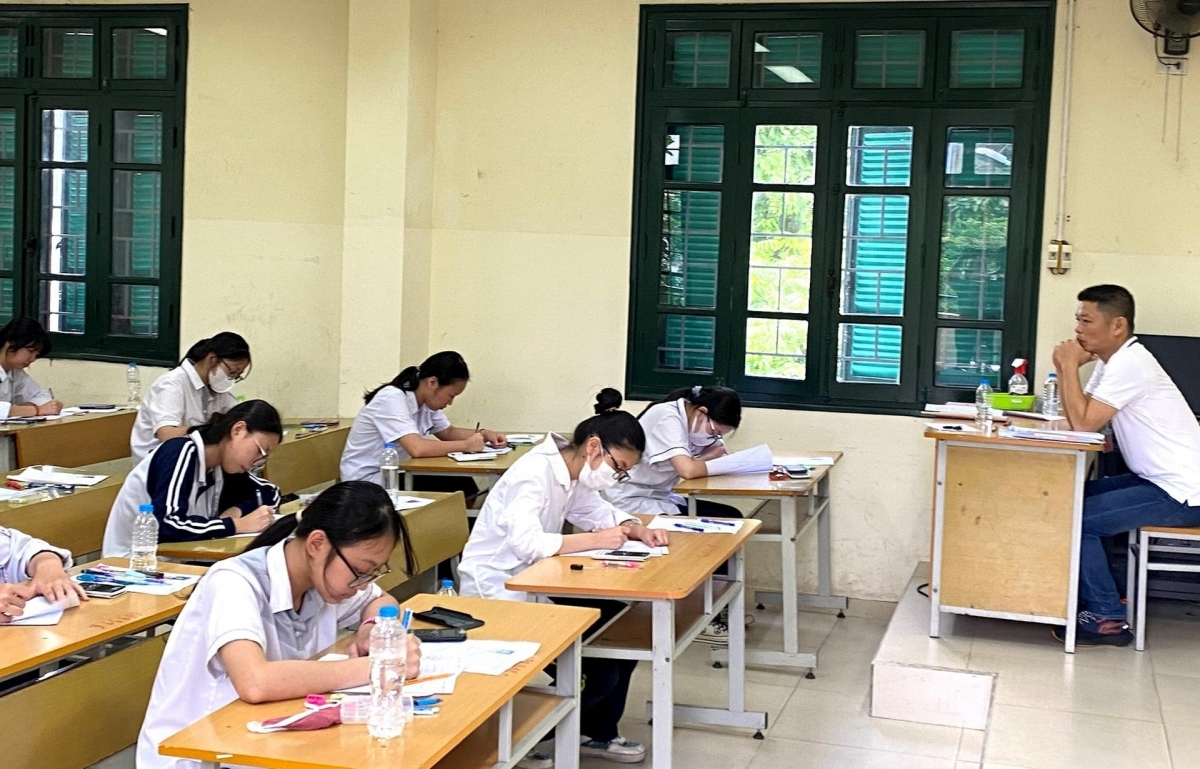 Kỳ thi năm nay sẽ có khoảng 64% số học sinh dự thi đỗ vào trường công lập.