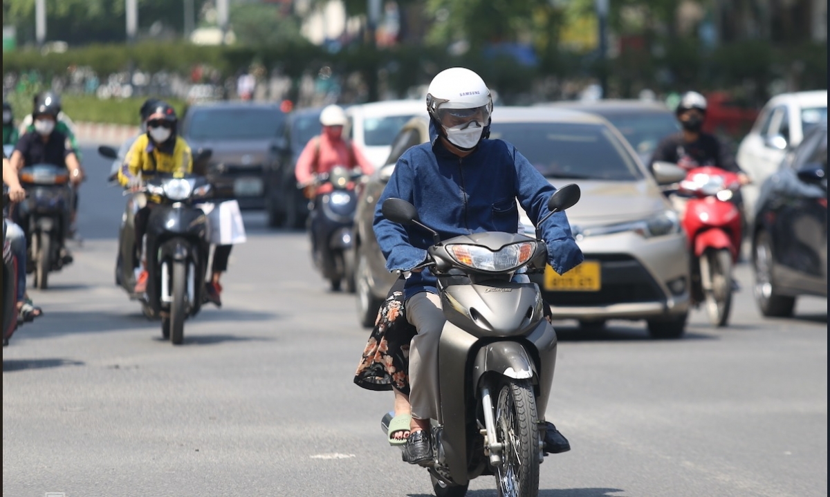 Bắc Bộ và Bắc Trung Bộ ngày nắng, đêm có mưa vài nơi