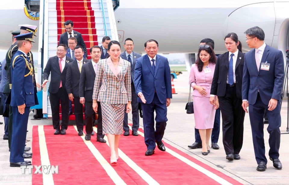 Lễ đón Thủ tướng Thái Lan Paetongtarn Shinawatra tại Sân bay Quốc tế Nội Bài, Hà Nội.