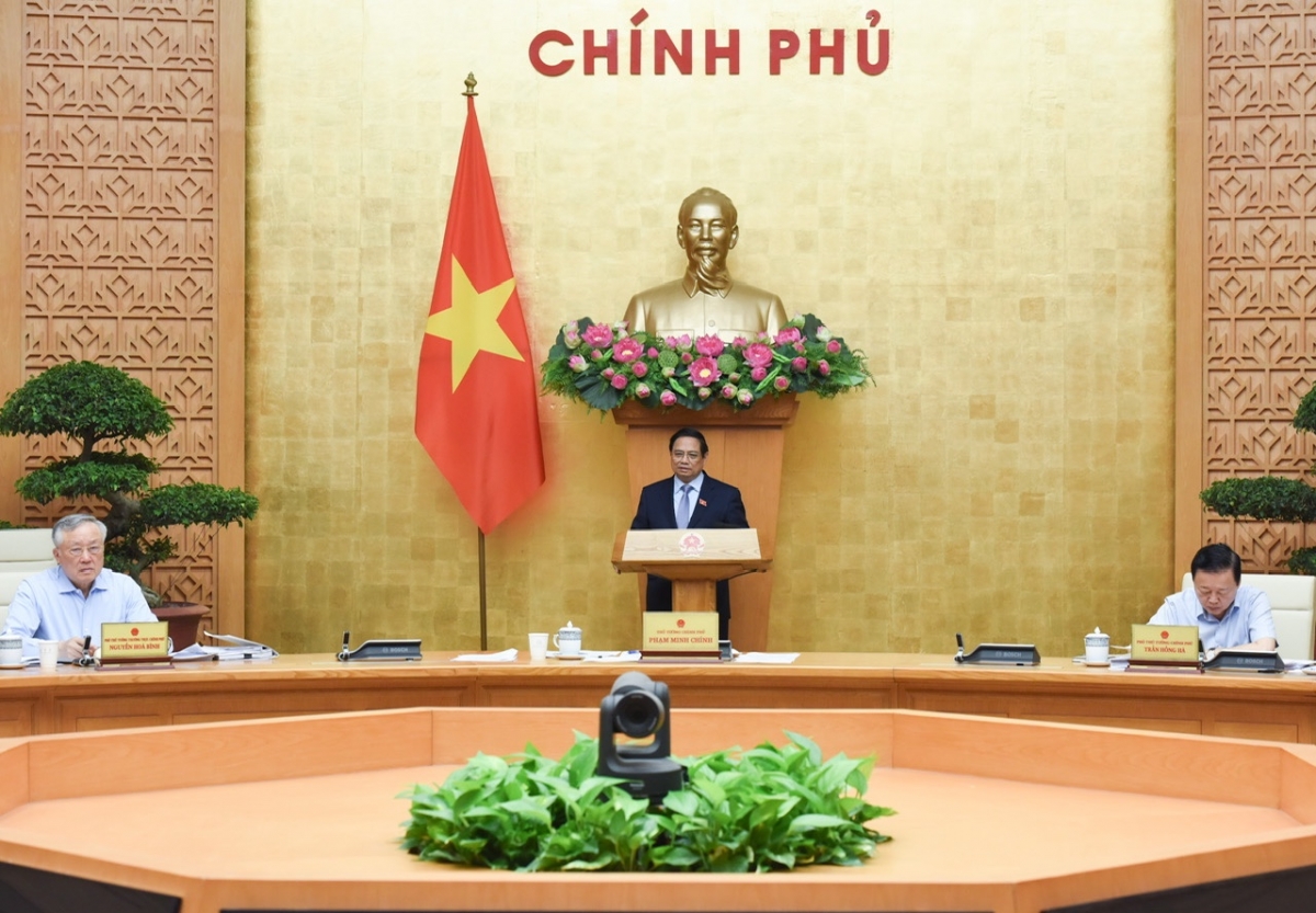 Thủ tướng đề nghị tập trung thảo luận về tình hình KTXH tháng 4 và 4 tháng đầu năm, phân tích những kết quả đạt được, những hạn chế cần rút kinh nghiệm, rút ra bài học kinh nghiệm.