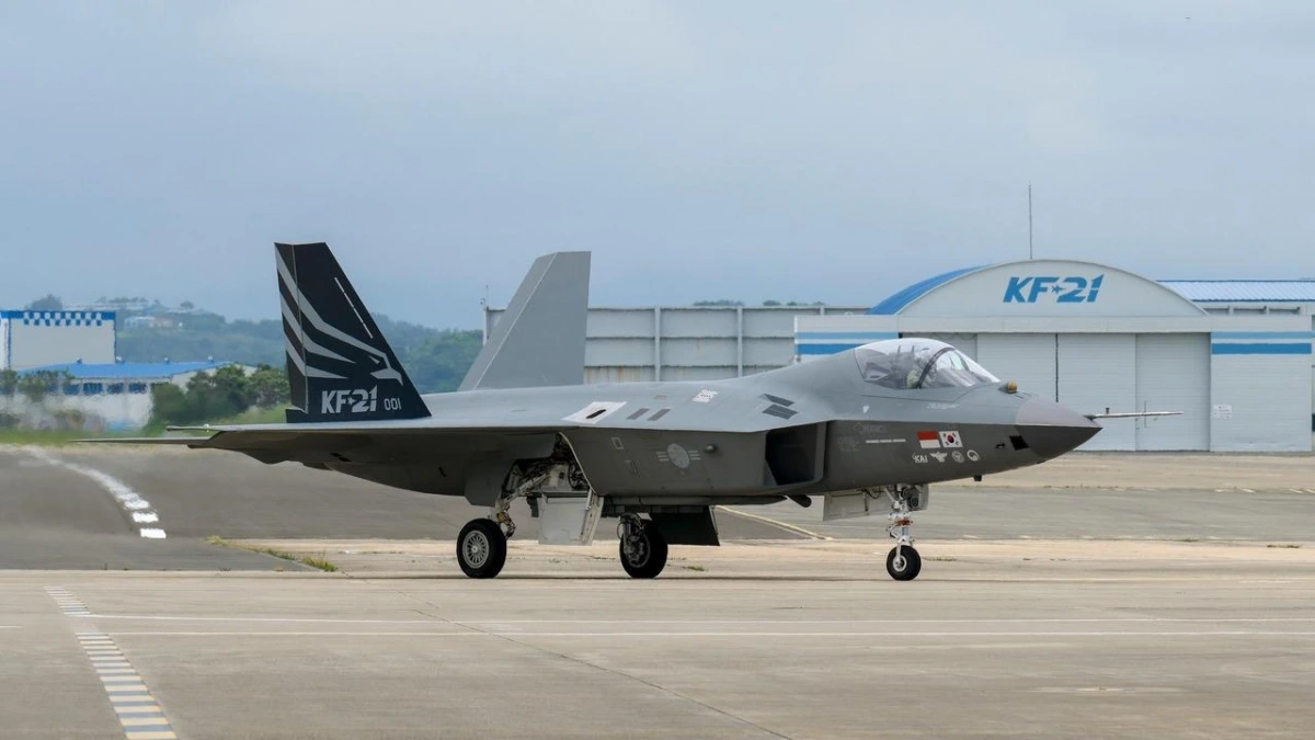 Tiêm kích KF-21. Ảnh: KAI