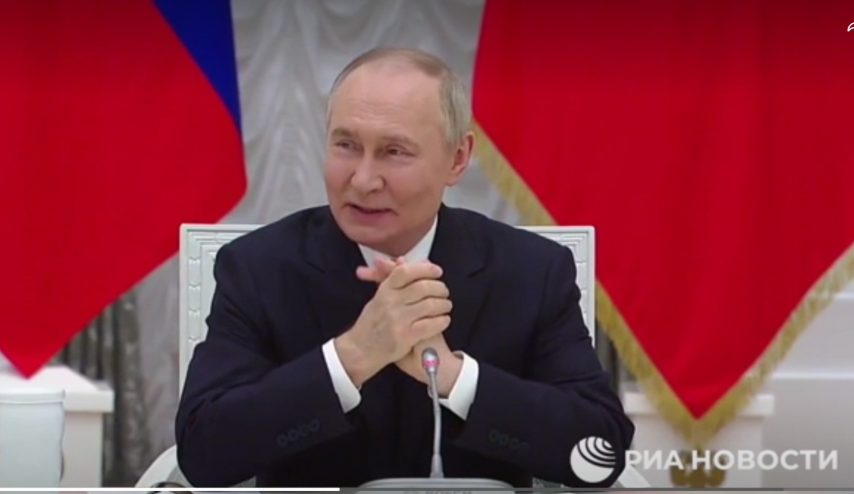 Tổng thống Nga Putin tại cuộc họp.
