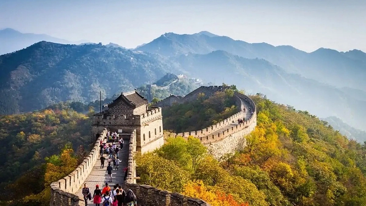 Làn sóng du lịch Trung Quốc đang thực sự tạo ra sức nóng trên thị trường bởi sự phù hợp với nhu cầu du khách Việt.
