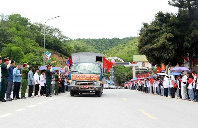 Lễ đón hài cốt liệt sĩ quân tình nguyện, chuyên gia Việt Nam hy sinh tại Lào.