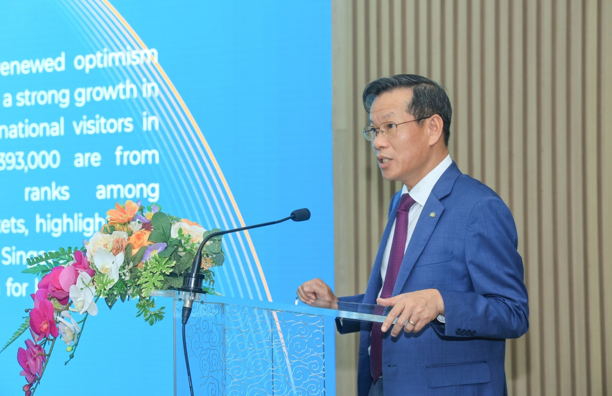 Ông Đặng Anh Tuấn, Phó Tổng giám đốc Vietnam Airlines cho biết Singapore luôn là điểm đến chiến lược của hãng.