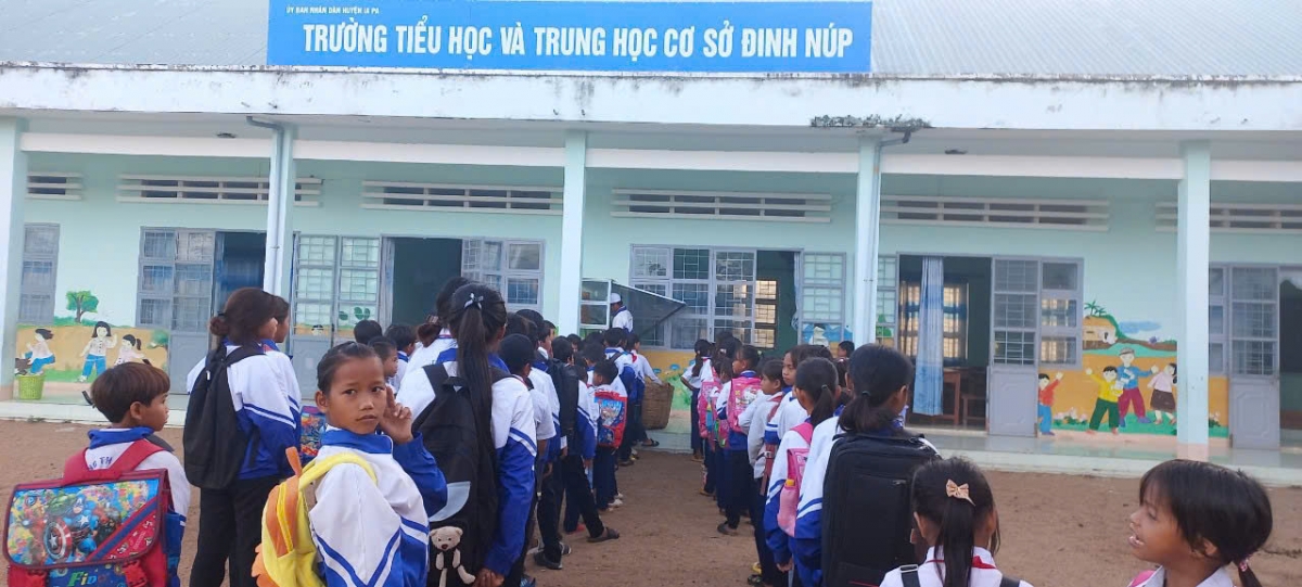 Đây là cơ hội để các em nhỏ ở vùng cao sẽ không bị tụt lại phía sau và được phát triển toàn diện