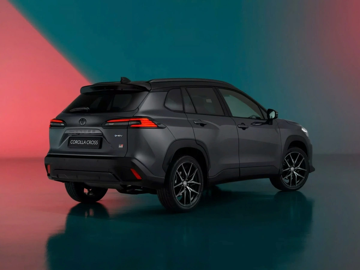 Toyota Corolla Cross GR Sport 2026