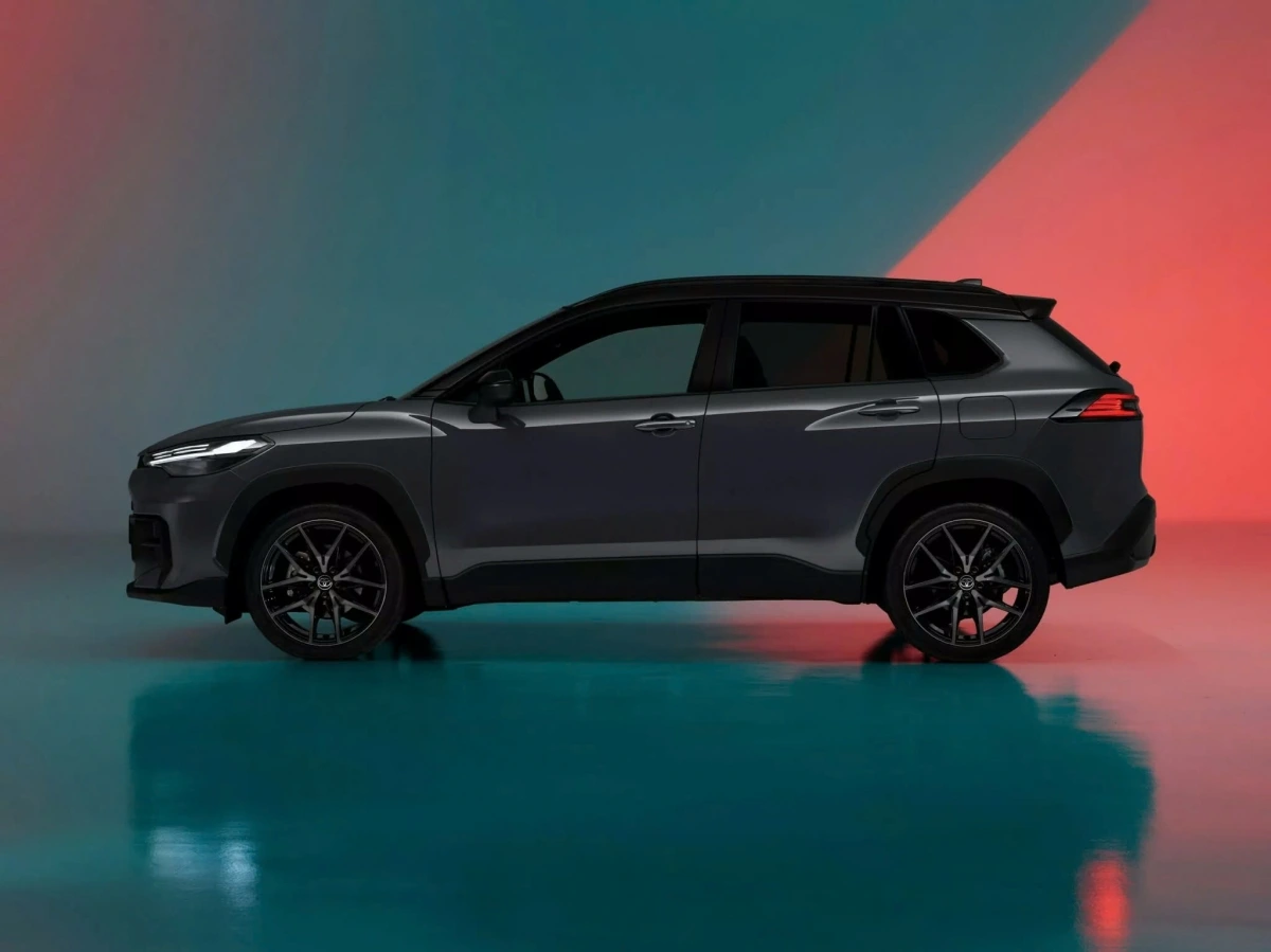 Toyota Corolla Cross GR Sport 2026