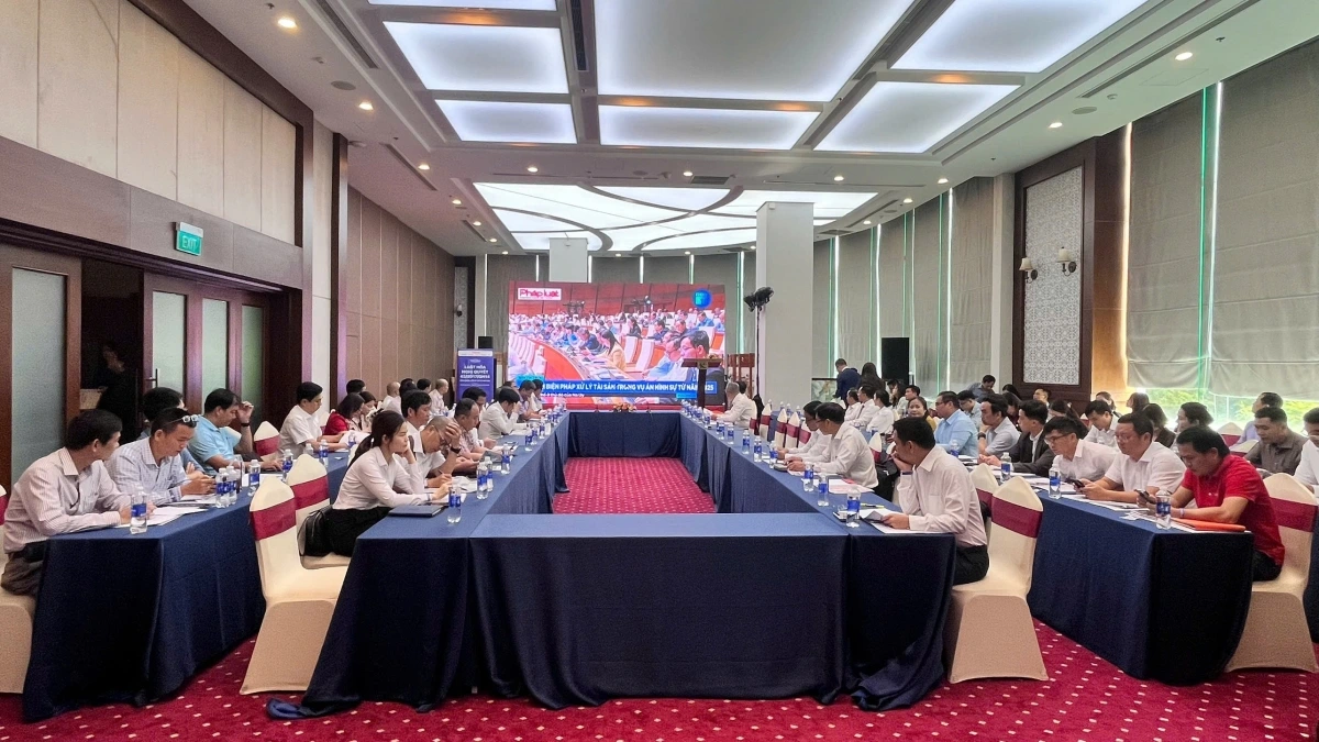 Toàn cảnh buổi tọa đàm.