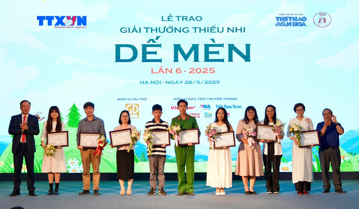 10 tác phẩm, chùm tác phẩm xuất sắc nhất vào chung khảo