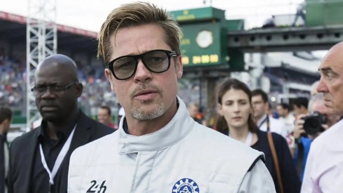 Phim xoay quanh Sonny Hayes – một tay đua kỳ cựu (do Brad Pitt thủ vai) từng chạm đến vinh quang nhưng giải nghệ sau một tai nạn khủng khiếp.