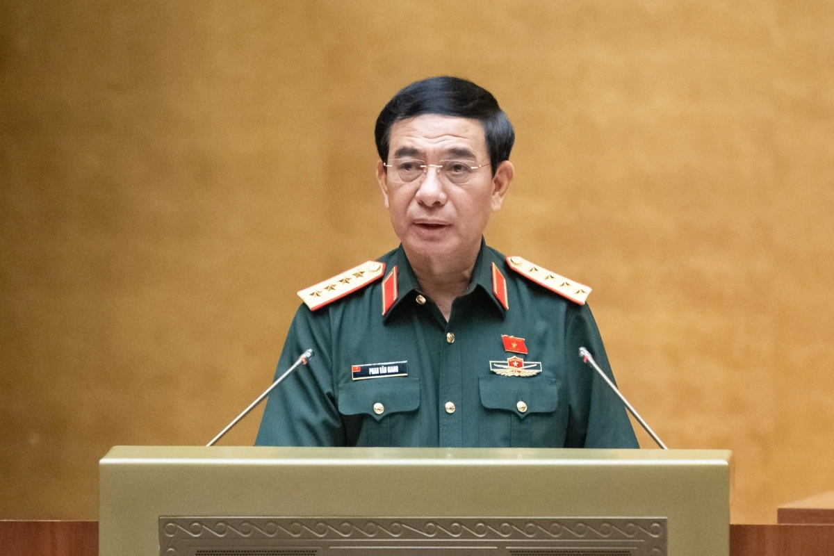 Bộ trưởng Bộ Quốc phòng Phan Văn Giang. (Ảnh: Quốc hội)