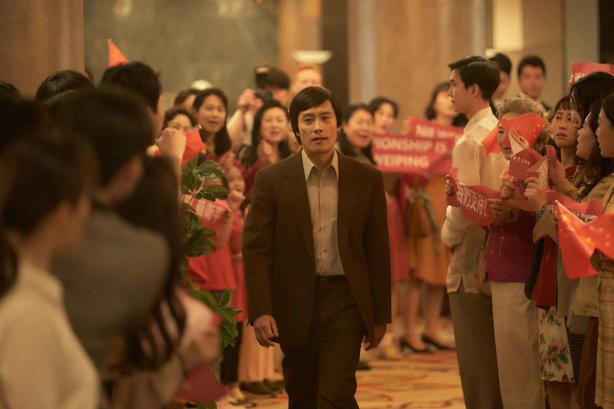 "The Match" do Lee Byung Hun đóng chính kể về câu chuyện sâu sắc về mối quan hệ thầy - trò giữa một huyền thoại đã thành danh và một thần đồng đầy triển vọng.
