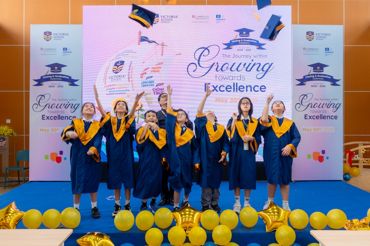 Học sinh lớp 5 tại Victoria School - Riverside chính thức tốt nghiệp Tiểu học