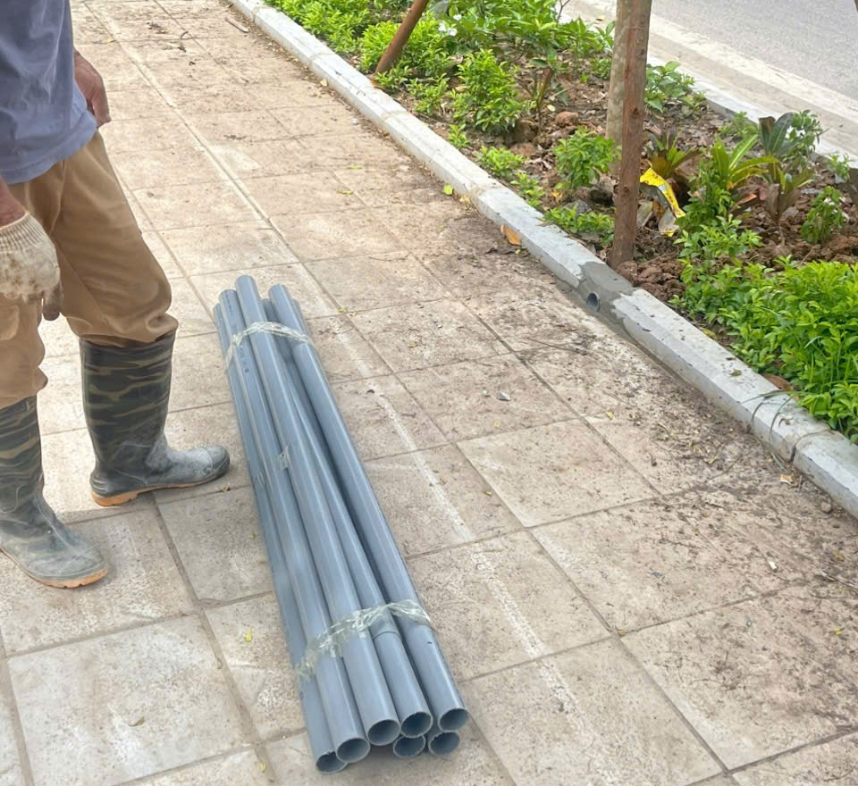 Bóc dỡ ống D34 để thay thế bằng ống có đường kính lớn hơn D48