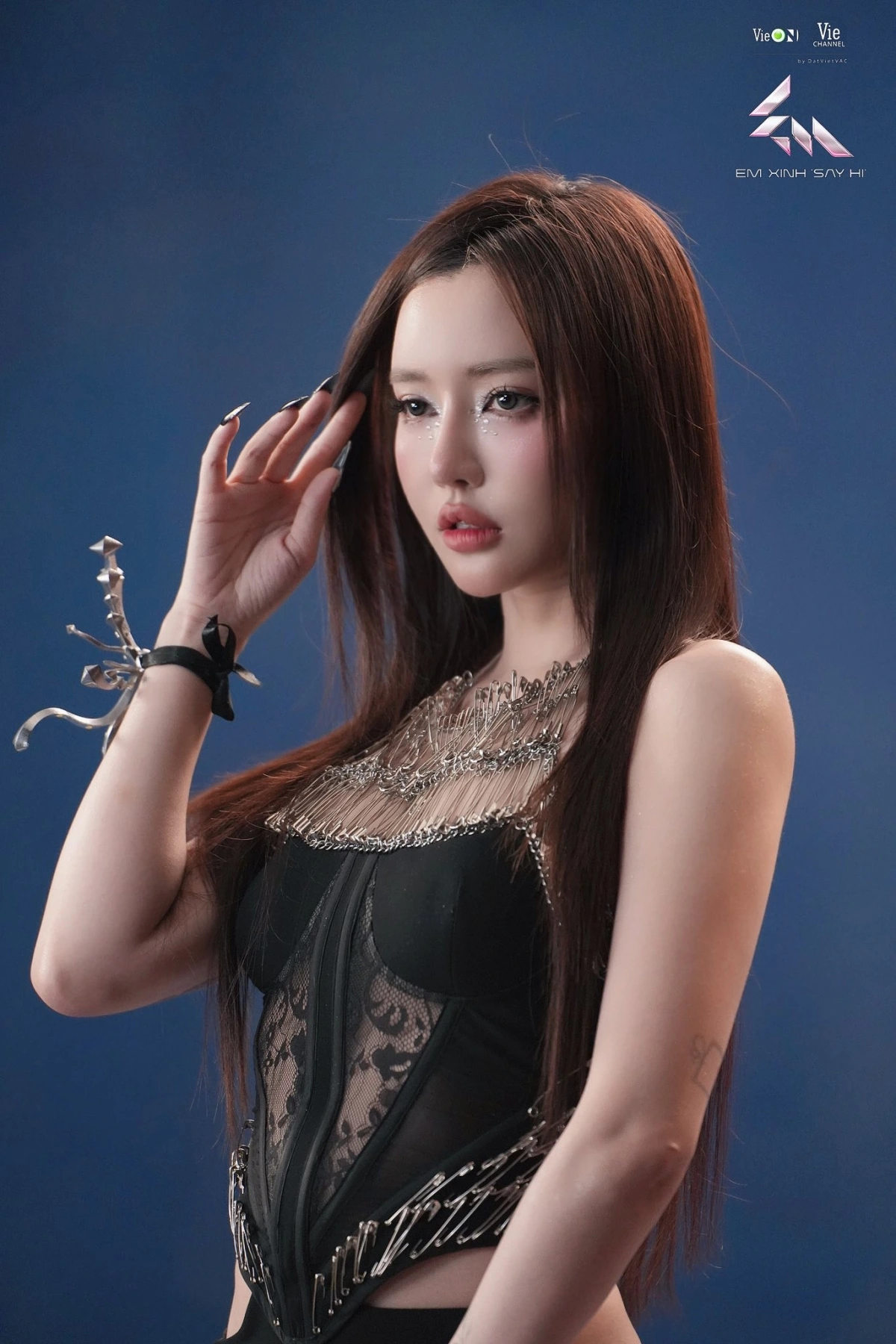 Bích Phương không bó mình trong một màu sắc âm nhạc cố định. Từ thành công với đỉnh cao ballad, cô chuyển hướng sang dance pop hoặc đôi khi là những bản nhạc Pop pha trộn chất liệu truyền thống như "Chị ngã em nâng", "Bùa yêu"… mang đến sự tươi mới và đột phá trong sự nghiệp.