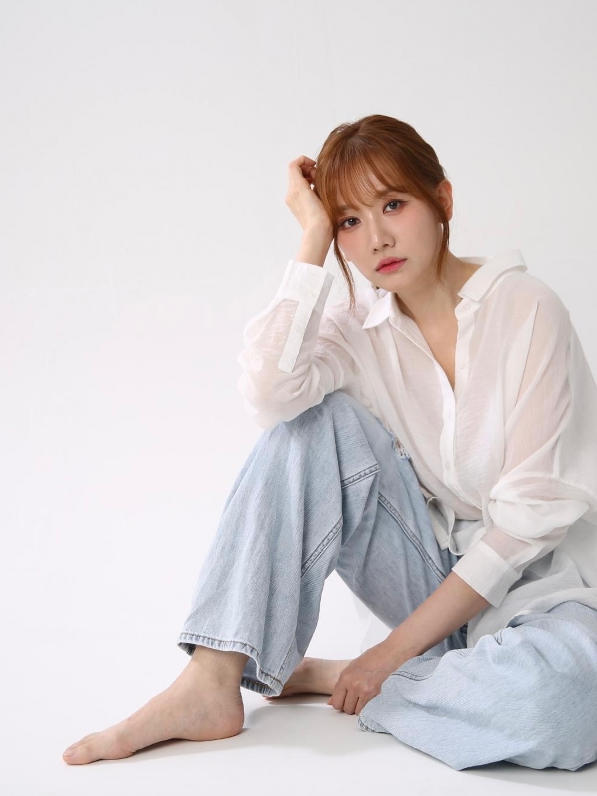 Hari Won đón tuổi mới với lời nhắn nhủ tới bản thân: “Em đã trưởng thành rồi. Chứ không phải mặt buồn nha. Mặt trưởng thành nha”. (Nguồn: FBNV)