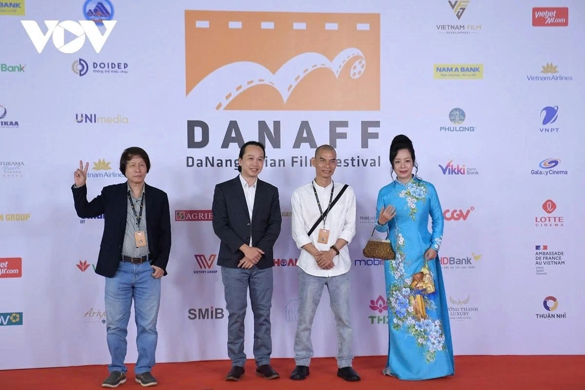 Actress Chieu Xuan and director Trinh Lam Tung represent the crew behind Little Trạng Quỳnh: The Golden Buffalo Legend.