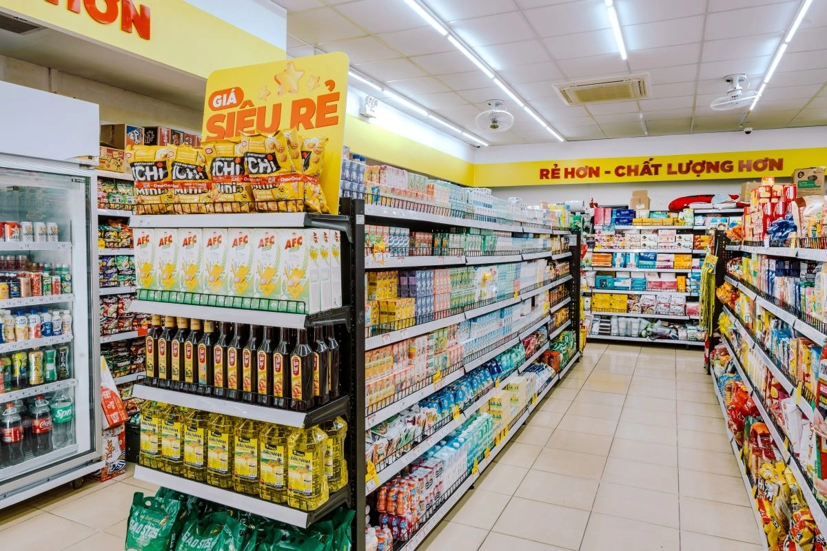 Không gian mua sắm bên trong cửa hàng