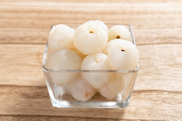 Quả vải không chỉ là món tráng miệng khoái khẩu mà còn là "kho báu" dinh dưỡng. Ảnh: Istock