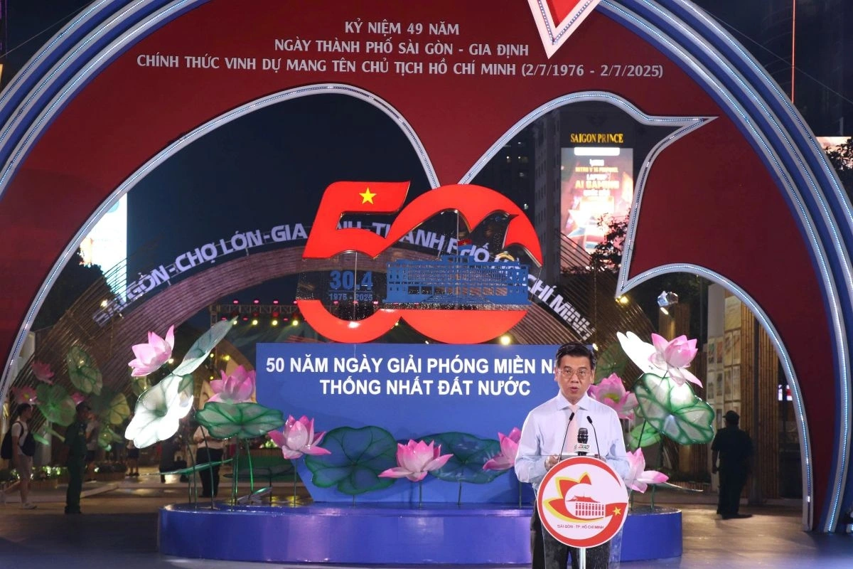Ông Nguyễn Văn Dũng, Phó Chủ tịch UBND TP.HCM phát biểu khai mạc